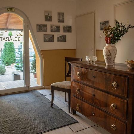 Ambrózia Szálláshely és Étterem Miskolc Esterno foto